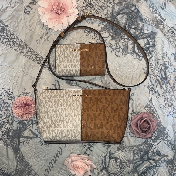 Michael Kors Handbags - Michael Kors Jet Set Small Two Tone Logo Crossbody & Wallet Set